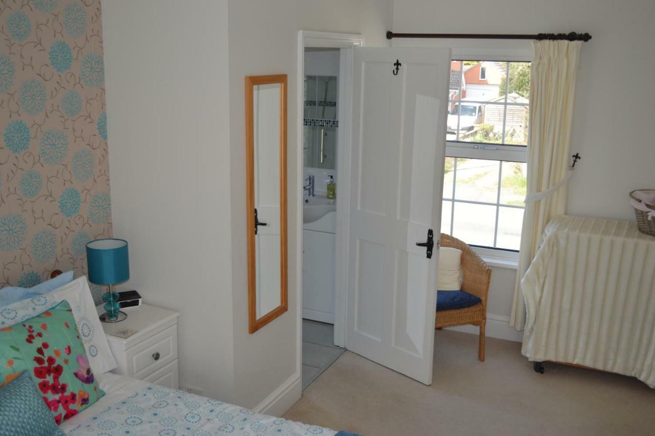 Bramble Corner B&B Over Bagian luar foto
